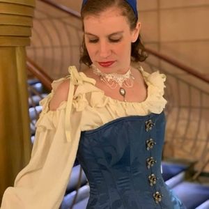 Meet your Posher, Melissa